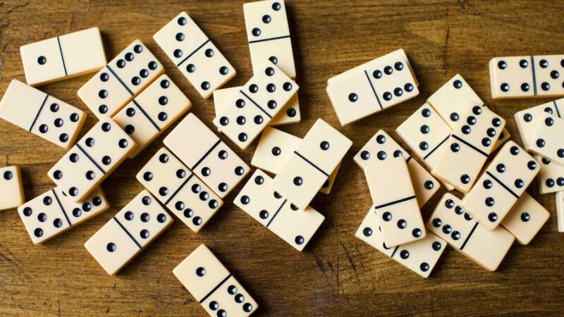How To Play Chicken Foot Dominoes: Rules, Scoring & More